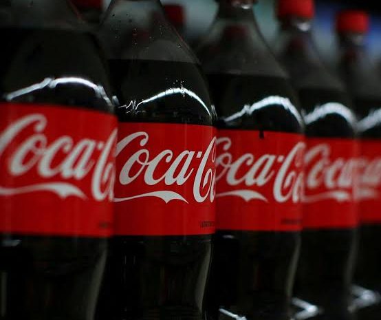  Funcionária autista demitida pela Coca-Cola deve ser indenizada em R$ 50 mil após juíza reconhecer discriminação