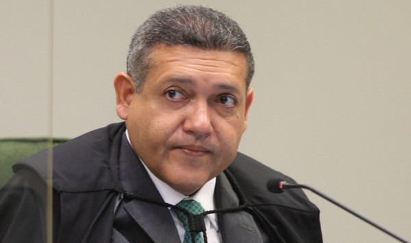  Nunes Marques diz que suspensão do X é ‘sensível’ e fala em decisão final pelo plenário do STF