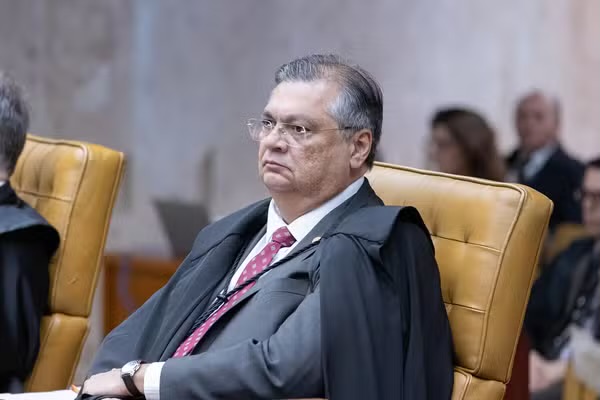  Dino critica demora no cumprimento da decisão do STF contra o orçamento secreto e marca nova audiência