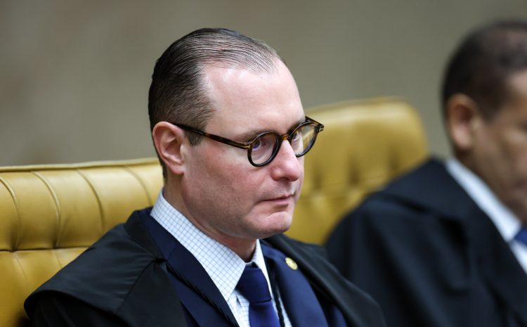  Zanin defende a clemência no tribunal do júri: “Se tirarmos essa possibilidade, o poder fica com o MP”