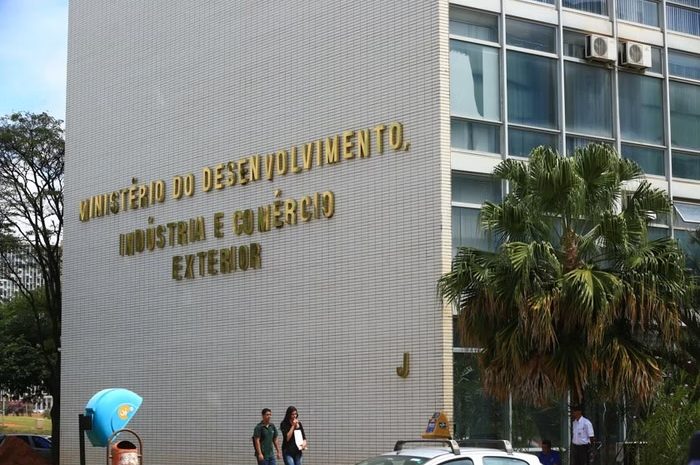  Governo rebate CNC em ação no STF que questiona lei das bets