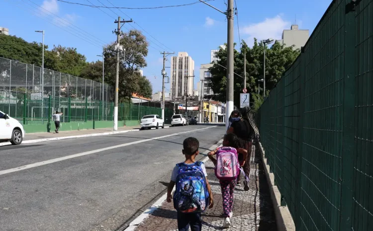  STF vai julgar reajuste automático de piso salarial da educação estadual e municipal por portaria do MEC