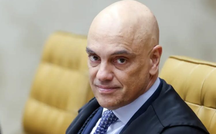  Moraes retira sigilo do relatório da PF que indiciou Bolsonaro e envia à PGR