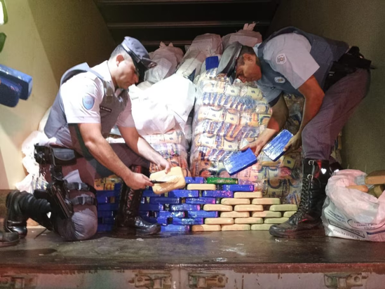  STJ solta homem preso com832 kg de cocaína; decisãogera polêmica