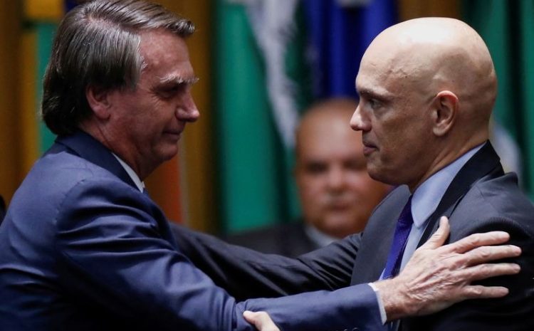  Após indiciamento por tentativa de golpe, Bolsonaro diz que Moraes atua ilegalmente