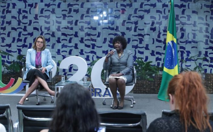  Deputadas apontam dificuldades para aprovar propostas que aumentam representatividade feminina