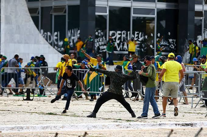  STF condena mais 26 pessoas pelos atos antidemocráticos que recusaram acordo com o Ministério Público