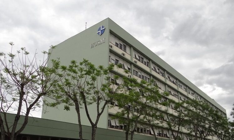 Médico é condenado por improbidade administrativa por não cumprir jornada de trabalho em hospital universitário