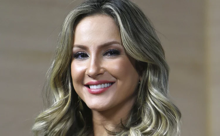  Justiça dá 15 dias para Cláudia Leitte responder sobre mudança de letra em música e possível racismo religioso