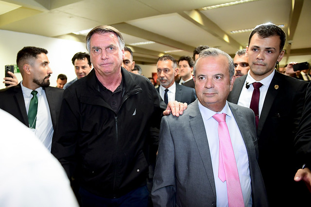  PGR denuncia Bolsonaro ao STF por tentativa de golpe de Estado