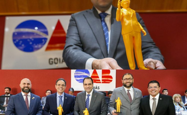  Presidente nacional da OAB é agraciado com Troféu Alberto Simonetti Filho por relevante contribuição à advocacia