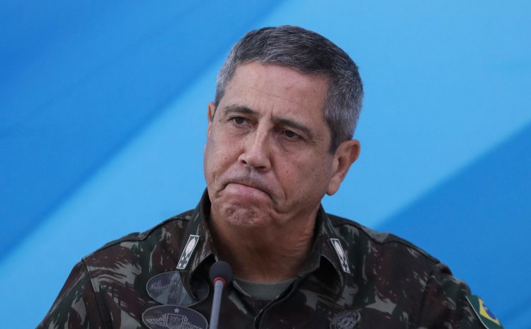  Ex-ministro Braga Netto jogava vôlei em Copacabana durante ataques de 8 de janeiro, revela testemunha