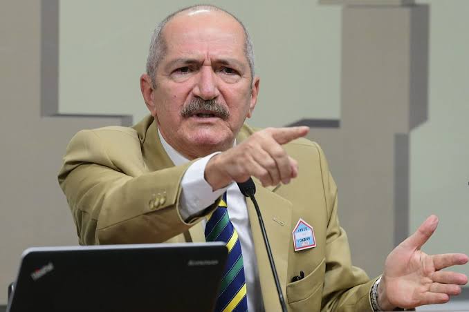  Moraes ameaça prender Aldo Rebelo após discussão em audiência sobre tentativa de golpe: “Se não se comportar, será preso”