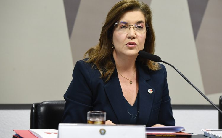  ”Lamentável o que essas empresas têm feito no STJ”: Ministra Daniela Teixeira critica uso de recursos de planos de saúde em decisões já pacificadas pela Corte