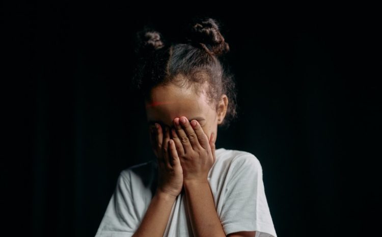  Pai omisso diante dos abusos da mãe perde poder familiar sobre a filha, decide STJ