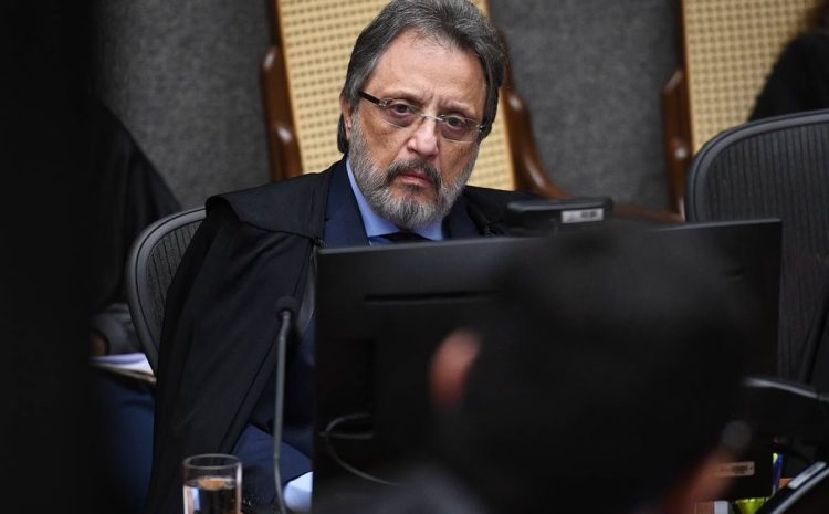  STJ anula condenação de 18 anos por homicídio baseada apenas em “ouvir dizer” e depoimentos de inquérito