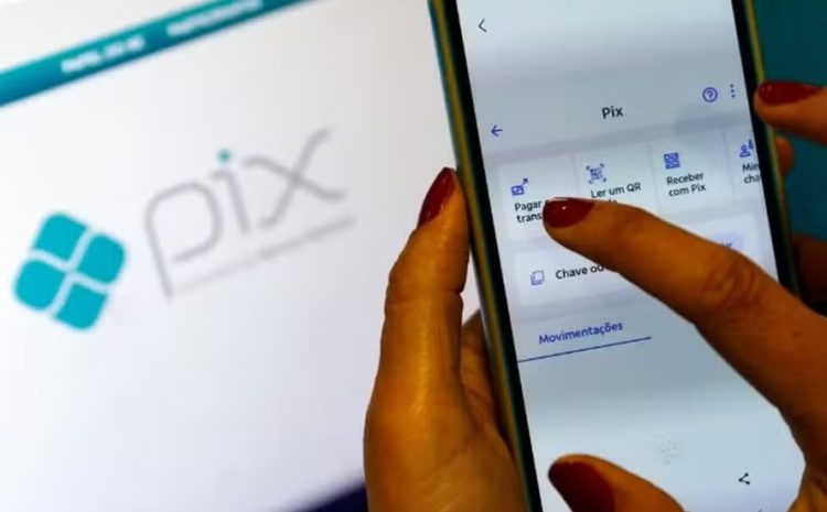  Justiça de SP bloqueia R$ 270 milhões ligados a golpe no Pix  
