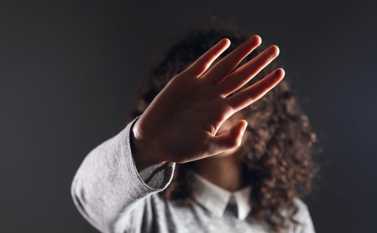  Justiça condena mulher por injúria racial ao pagamento de indenização à vítima