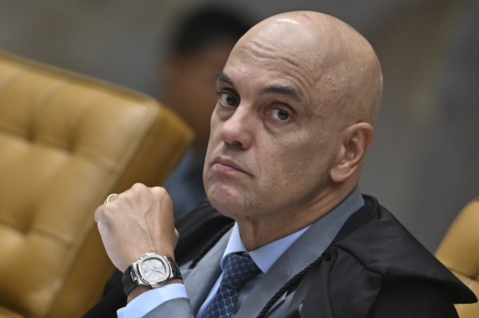  Moraes mantém prisão de homem que tentou explodir caminhão-tanque em Brasília
