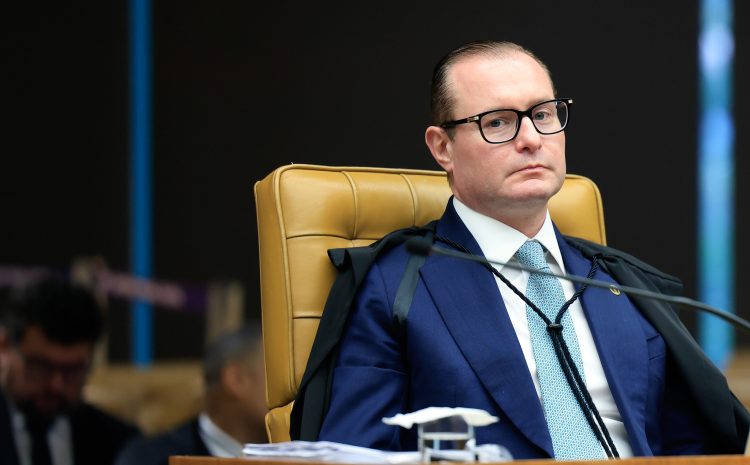  Zanin marca audiência híbrida para debater publicidade de medicamentos e alimentos