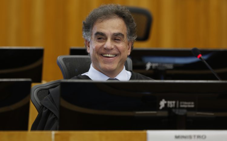  Ministro Vieira de Mello Filho é eleito presidente do TST para o biênio 2025/2027