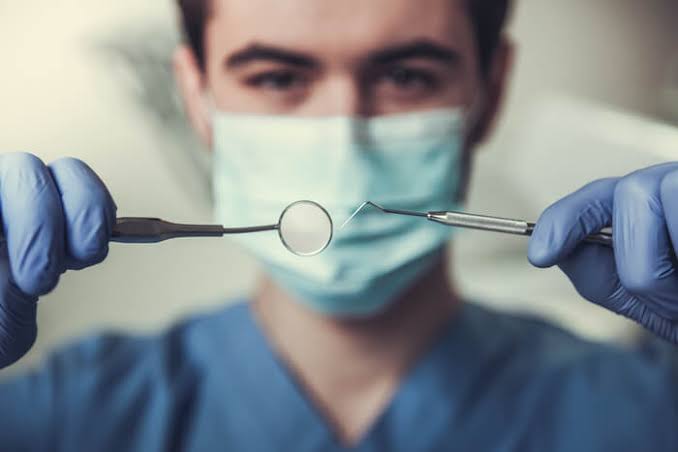  Dentista que assassinou concorrente é condenado a pagar 900 salários mínimos a família da vítima por danos morais