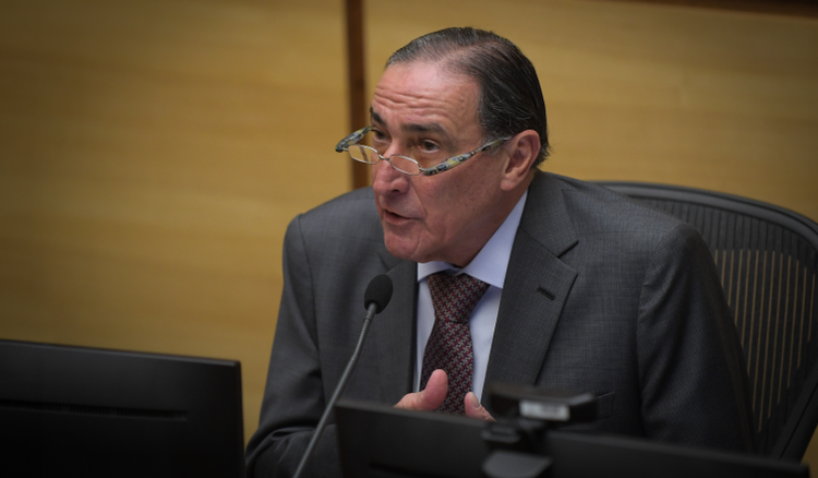  Maioridade de filho não livra pai de prisão por dívida de pensão, decide STJ