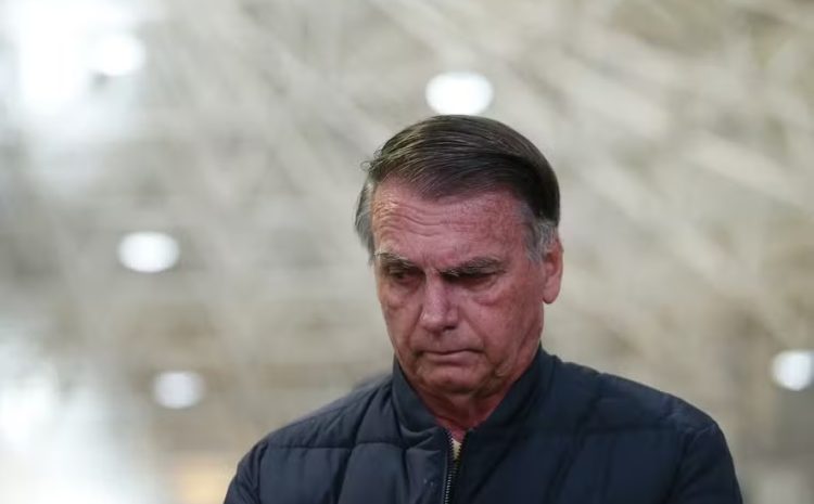  Moraes autoriza visita de Tarcísio e outros aliados de Bolsonaro durante prisão domiciliar